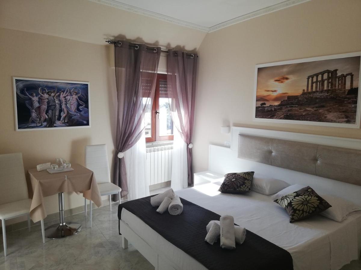 טרופאה Olympus Room מראה חיצוני תמונה