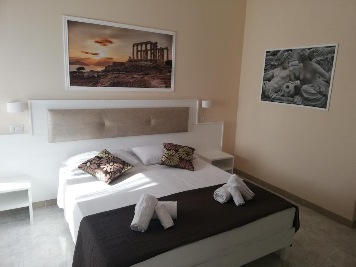 טרופאה Olympus Room מראה חיצוני תמונה