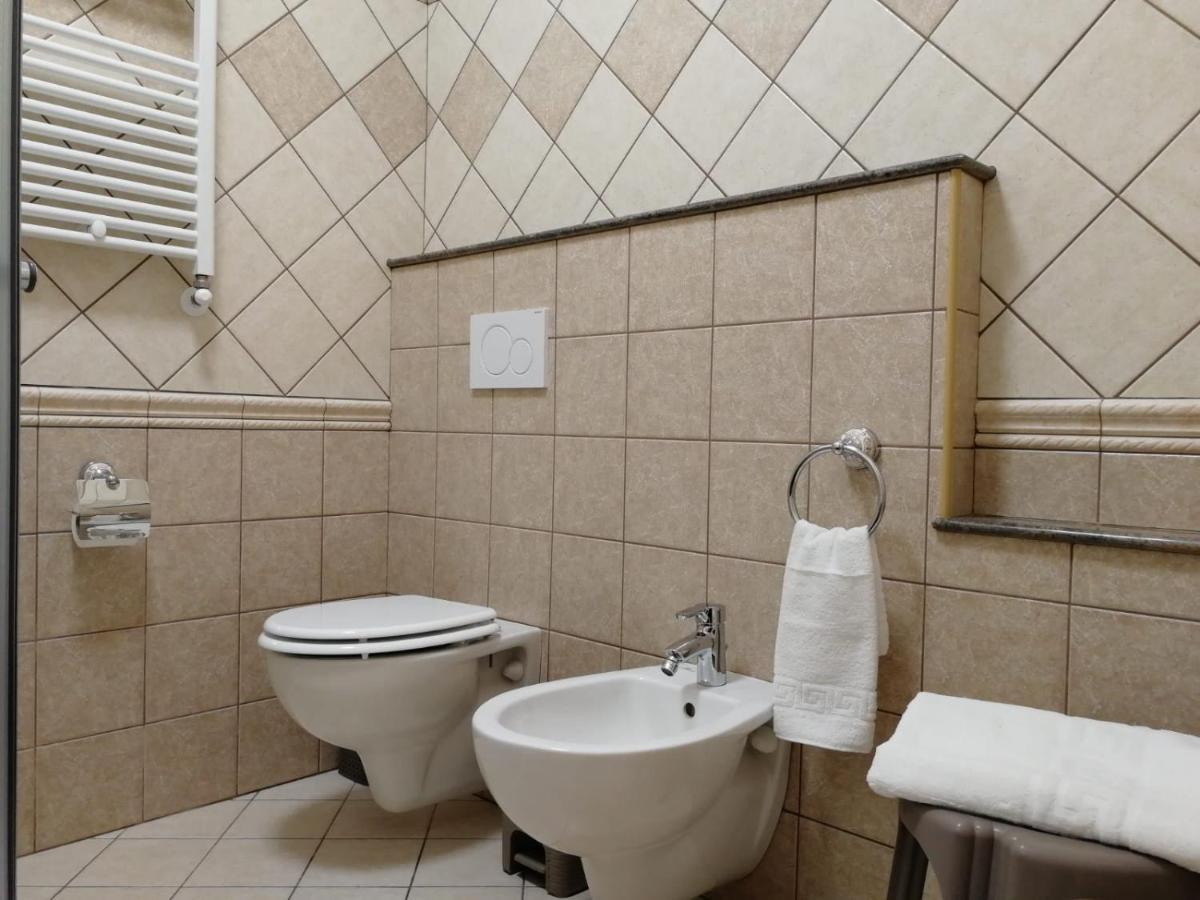 טרופאה Olympus Room מראה חיצוני תמונה